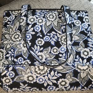 Vera Tote